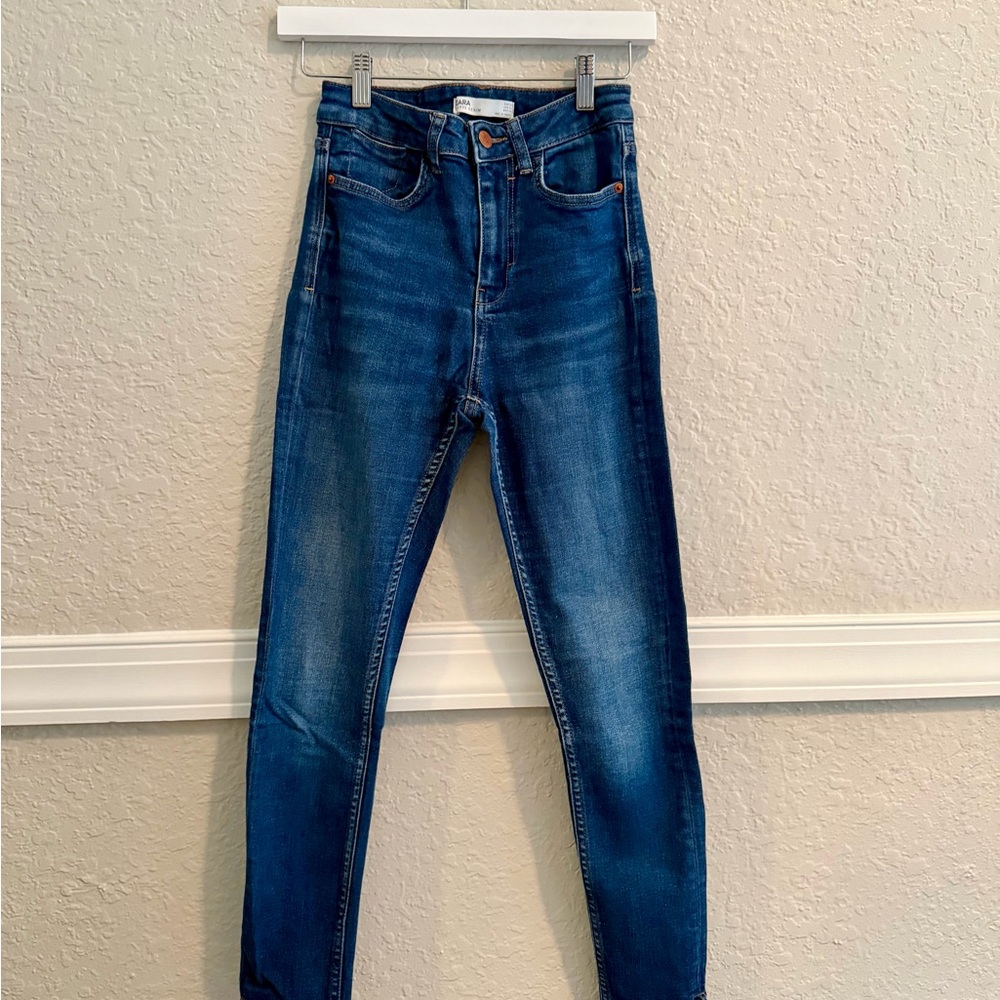 Zara 1975 High Rise Skinny Jeans Size 2 (USA 02) – Great Condition